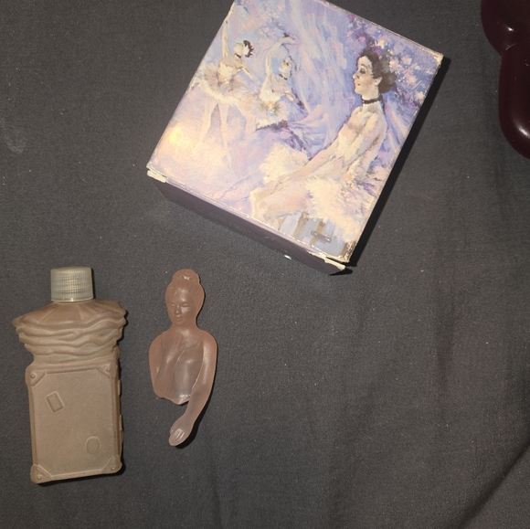 Avon prima ballerina perfume Full Bottle - Picture 7 of 9